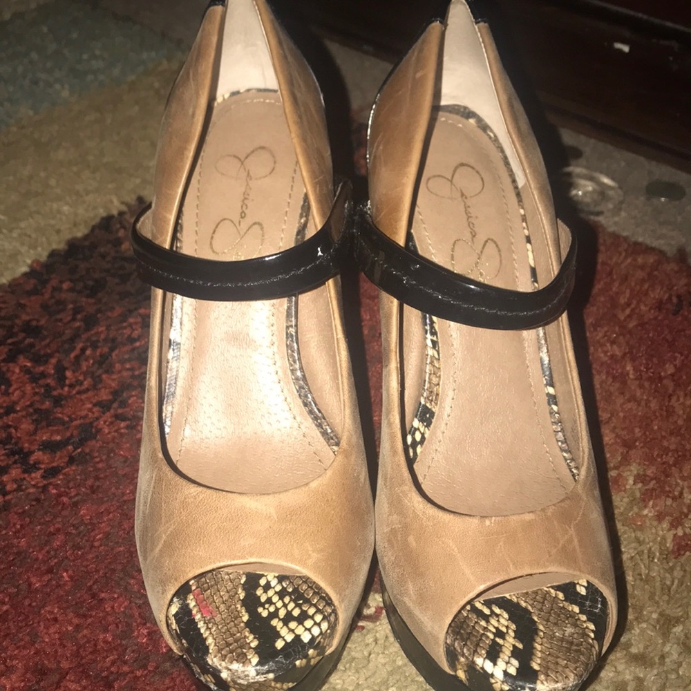 Jessica Simpson heels